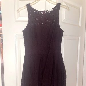 Purple dress with lace pattern